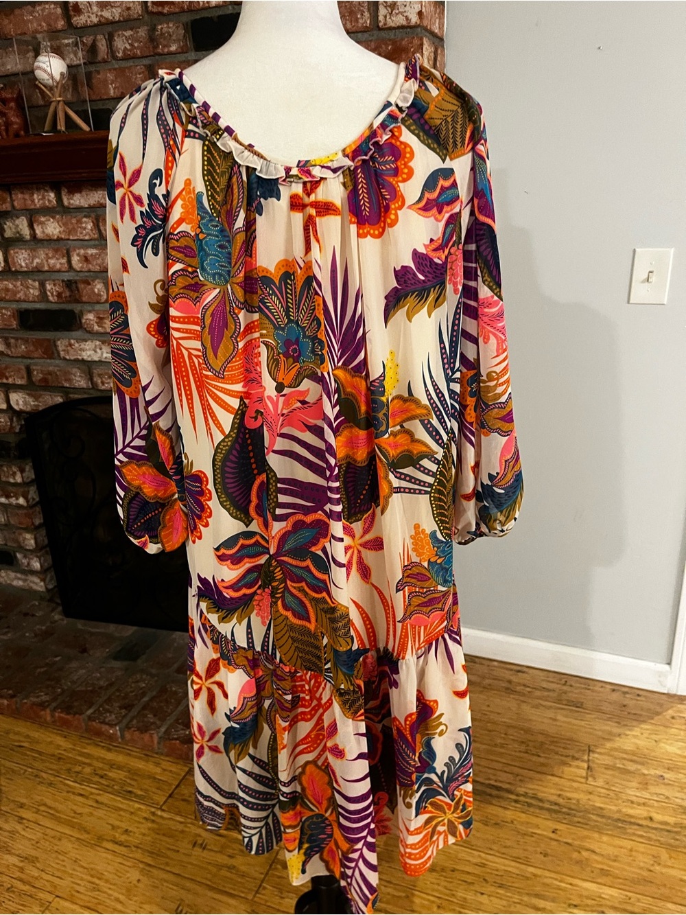 Trina Turk Multi-Color Tropical Print Long Sleeve Dress - Picture 4 of 5